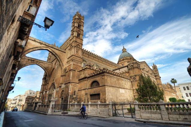 Palermo Home Cathedral Apartment Екстериор снимка
